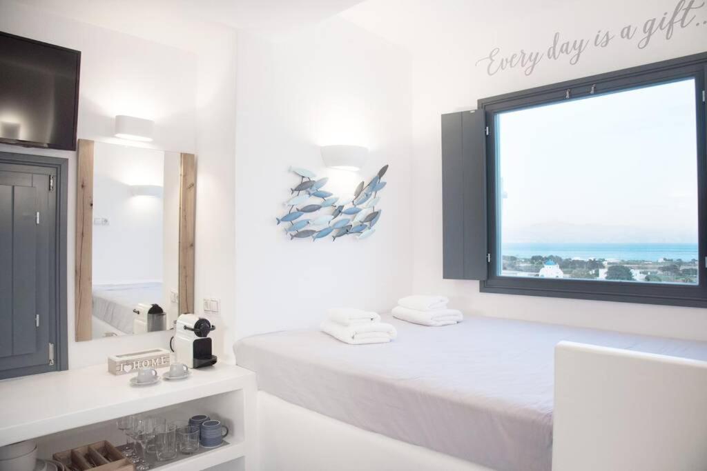 Sunny Studio W.Breathtaking Naxos Views In Isterni Isterni (Paros) Exterior foto